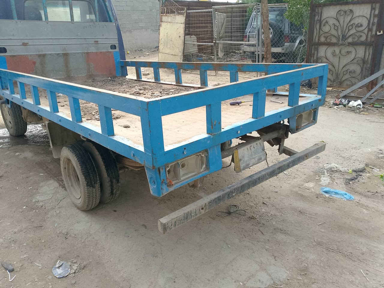 السلام عليكم بدي بنكو اللبيع نظيف سعر 300بيه مجال مكان بغداد مدينه الصدر رقم الهاتف ***********
