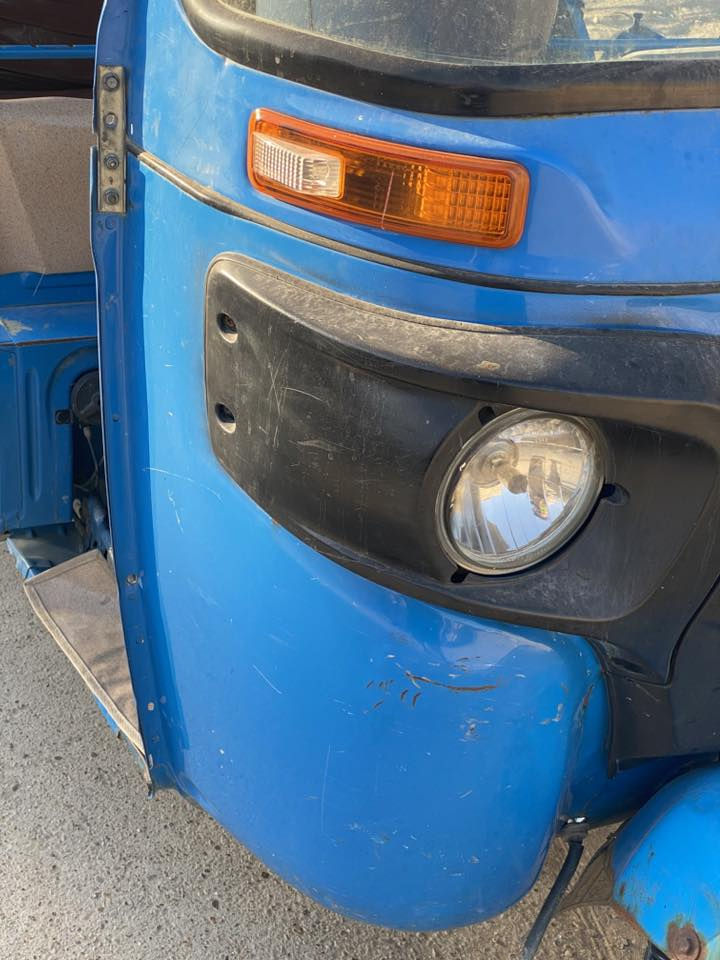 تكتك للبيع موديل ٢١رقم بغداد بيها لغد السعر ٧معا المجال المكان بغداد ***********
