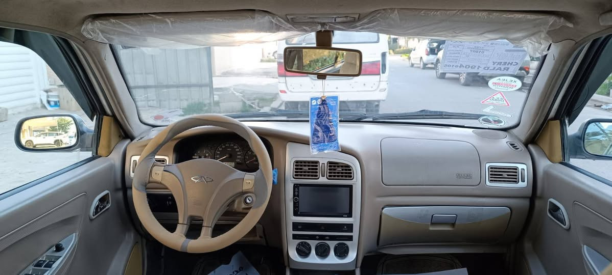 سلام عليكم شيري كوين 2010
السياره جديده
تبريد ثلج🥶
صدر امامي خلفي جديد
تخم تاير جديد 
ماشيه 97
مكينه كير لاتنقيص ولا تبخير 
بدون صبغ السياره فقط دعاميات 
وبارد بلجاملغ الخلفي 
السعر 47وبيها مجال بسيط 
العنوان بغداد الكرخ 
***********
