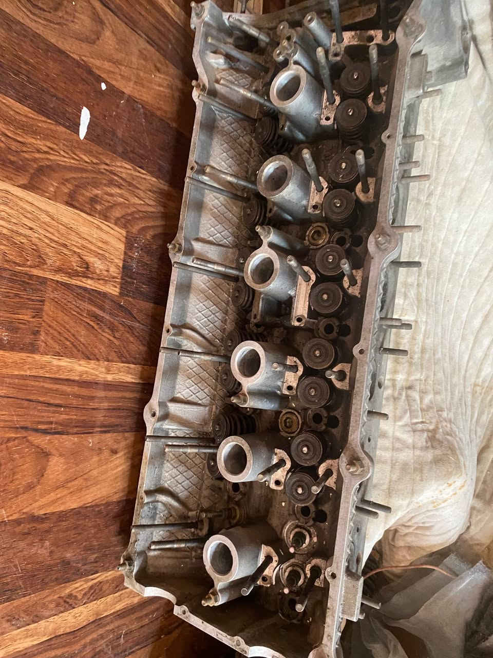 محرك 25 فانوس  طابوكه معمر رايمرن ستندر 
وكور 25 فانوس يعوزه غسل 
سعره 650 الف كامل
للتواصل ***********
اتصال / وتساب
