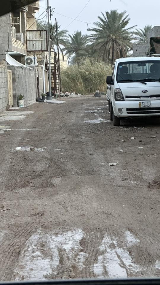 السلام عليكم قطعة ارض زراعي للبيع سند٢٥ بمنطقة السويب بفرع عقيل ابو الدهن المساحة ١٢٠ واجهة ٧ ونزال ١٧ المنطقة كاملة من الماء والمجاري والكهرباء السعر ٣٣ وبيه مجال الاتصال على الوات ساب ***********
