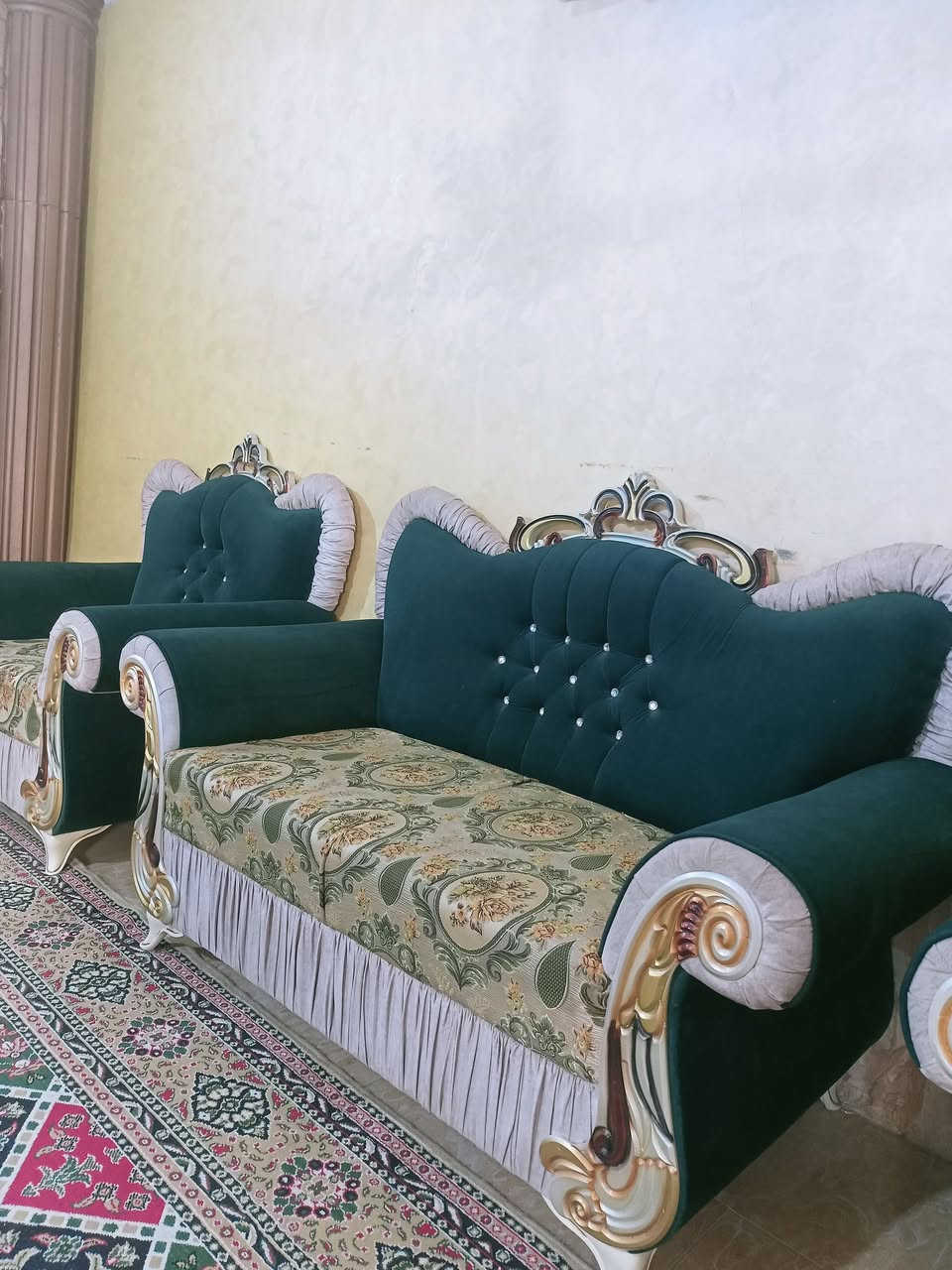 تخم قنفات مستعمل بس نضيف ب350 بالشطره.


**إذا كنت صاحب هذا الإعلان وتريد حذفه لأي سبب، رجاءا أرسل رسالة إلى الدعم الفني**