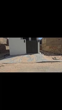 النجف حي الجامعة • ١٠٠م • ٤غرف