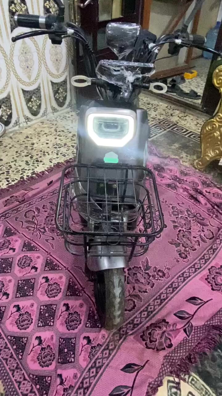 سلام عليكم دراجه شحن صاله شهرين من اشتريته دراجه نضيفه بطاريته ممتازه عنوان بياع   موصلات رقم *********** سعر 225
