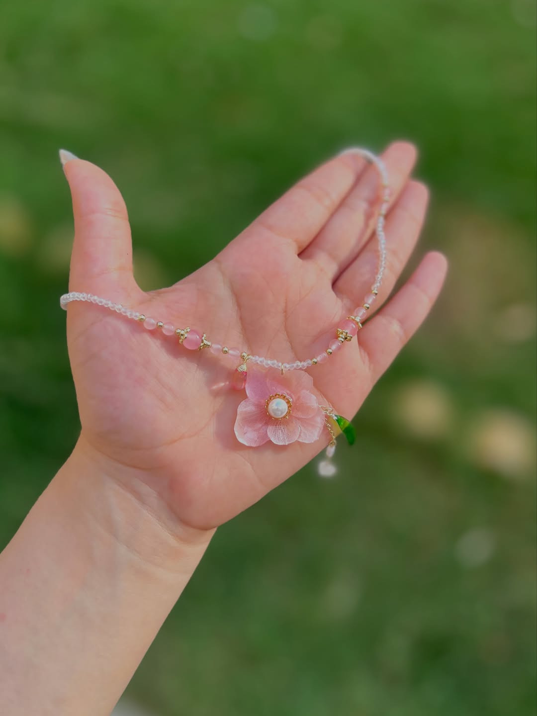 قلادة الورد المجفف بالريزن🥺🎀


**إذا كنت صاحب هذا الإعلان وتريد حذفه لأي سبب، رجاءا أرسل رسالة إلى الدعم الفني**