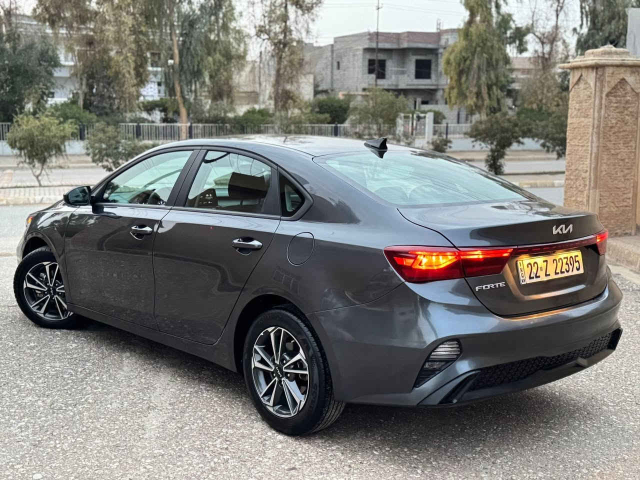 السلام عليكم
كيا فورتي موديل 2024 
حادض قباغ صندوق صبغ بسيط 
رقم اربيل باسمي السياره
تريد تعويل+وكاله شرط
سعر سياره 160$ بي مجال قليل
مكان سياره اربيل
واتساب +كورك***********
