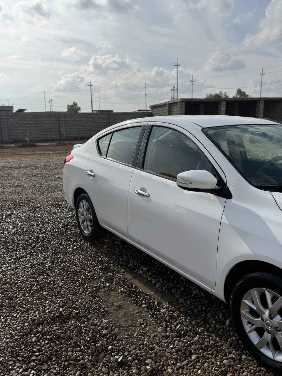 نيسان صني 2023 مكانين بارد بسيطات ماشيه 82 كم فول مواصفات السعر126$
مكان السياره كركوك الحويجه 
***********
