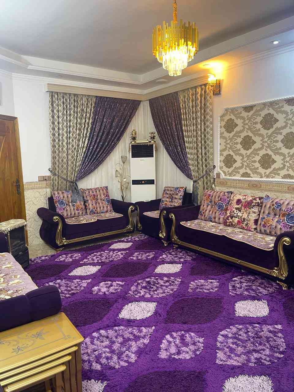 🏠بيت للبيع في سامراء – درة سامراء
📐 المساحة: 250 متر مربع
🏗️ البناء: طابقين

✨ تفاصيل البيت:
🛏️ 4 غرف نوم مريحة
🛋️ صالة واسعة
🤝 استقبال أنيق
🍽️ مطبخ عملي
🚿 عدة حمامات موزعة بشكل ممتاز

📍 الموقع: درة سامراء – منطقة هادئة ومناسبة للسكن العائلي
✅ تصميم عصري
✅ مساحات واسعة
✅ مناسب للسكن أو الاستثمار

📞 للاستفسار: ***********
