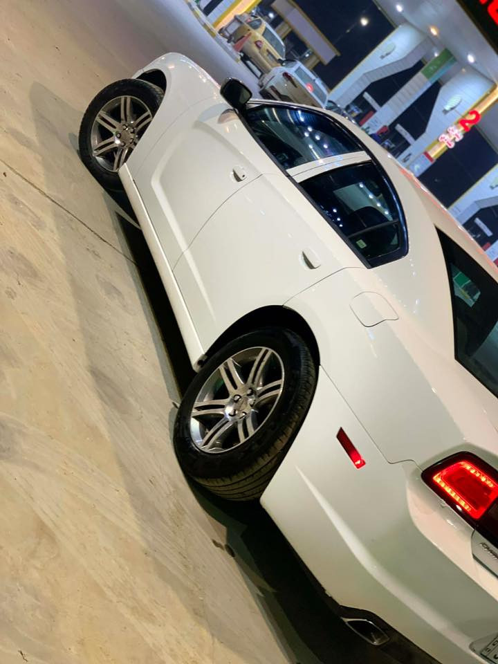 سلام عليكم جارجر موديل 12 كندي
البيع رقم أربيل سنويه ال28 تريد تحويل وكالة 

محرك كير حداديه تخم تاير تبريد كله جاهز 

ملاحضه سونار داخل منشور مكان سياره ميسان 

السعر 145 وبيه مجال ***********
