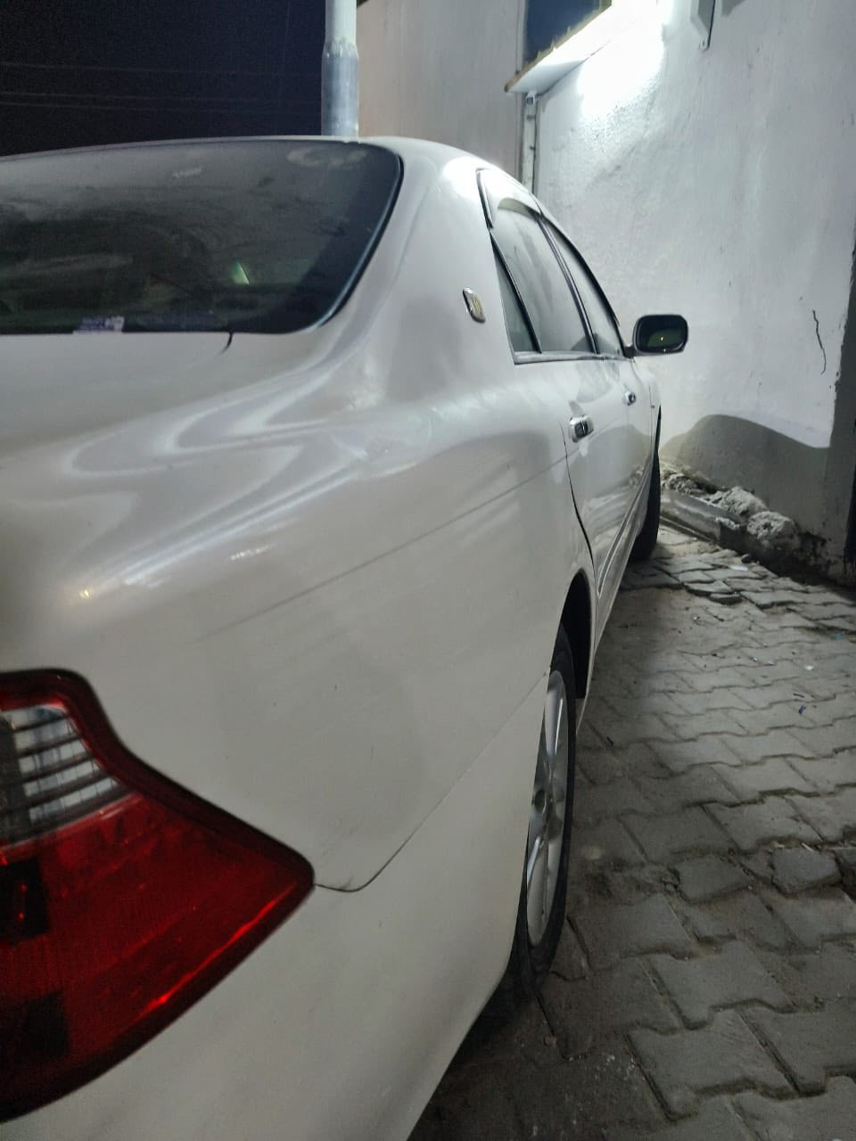 سيارة  شاهينة موديل ٢٠٠٤  كصة جنطة ادوووووات
شاصي ٨٢ كير ومكينة وحدادة كله كفالة دخووول جديد  ست بصمات مكاني بصرة ام قصر
السعر ٣٩ وبيها مجال بسيط حك الجية 
***********
