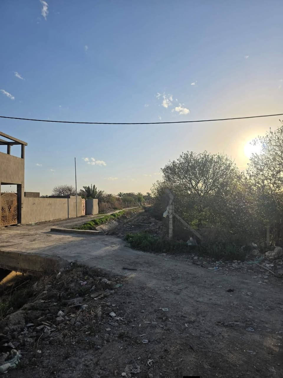 🔥 فرصة استثمارية لا تعوّض 🔥
للبيع بستان زراعي مميز مزروع عنب
المساحة: دونم كامل
نوع العقار: طابو زراعي 
📍 موقع استراتيجي جداً:
قريب الغواضر – مدخل 2
مجاور منتجع الجبل
ويقع على الفرع المقابل لمنتجع رويال
✨ مميزات العقار:
✔ أرض خصبة وجاهزة للاستثمار الزراعي
✔ موقع حيوي مناسب للمشاريع السياحية
✔ يصلح لبناء منتجع فاخر أو عدة مشاريع استثمارية

📞 للاستفسار : ***********
