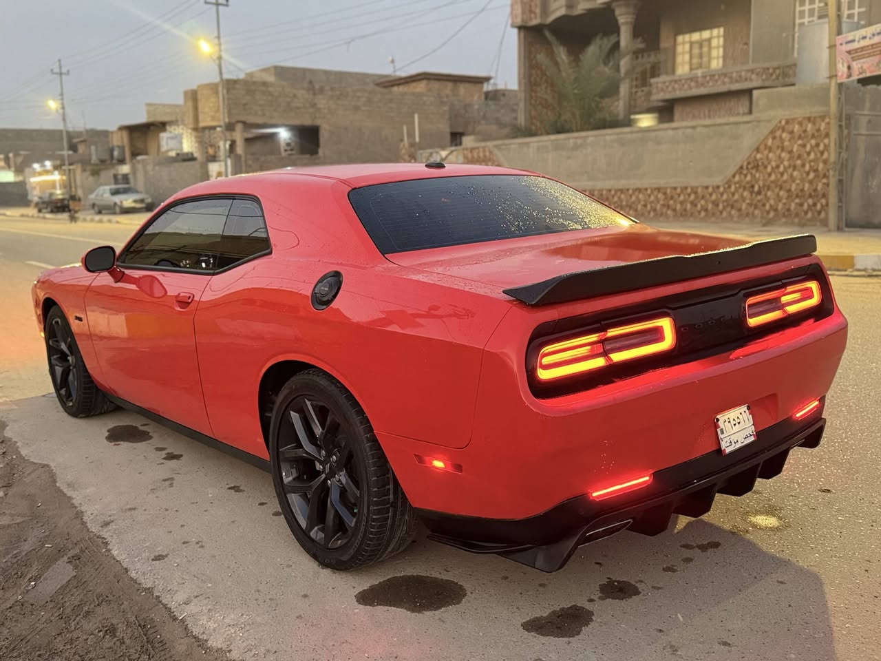 جالنجر 2023 Rt اصدار اخير
فحص باسمي تحويل مباشر
حادث خفيف جدا بدون اي ضرر اضافي 
"وسونار موجود"
بدون ايرباك، بدون دواخل، بدون شاصي
المواصفات 
* رادار خلفي جانبي 
* كشافات الضباب زنون 
* المصابيح الأمامية مع LED 
* حساسات 
* سستم صوت الپاين 
* ويل قياس 20 انج 
* مقاعد رياضية  
* مقاعد أمامية كهربائية عدد 2 
* تشغيل عن بعد 
* ستيرن كهربائي 
* محدد سرعة 
* تلفون بلوتوث 
* كاميرا خلفية 
* مرايا متحسسة للاضاءة العالية 
* كير شفتر بالستيرن  
* دخول ذكي (بصمة)
* ممشى ١١ فقط زيرو شركة
سعر 248 فقط وبيها مجال 
* مكانها الفلوجة  *********** واتساب
