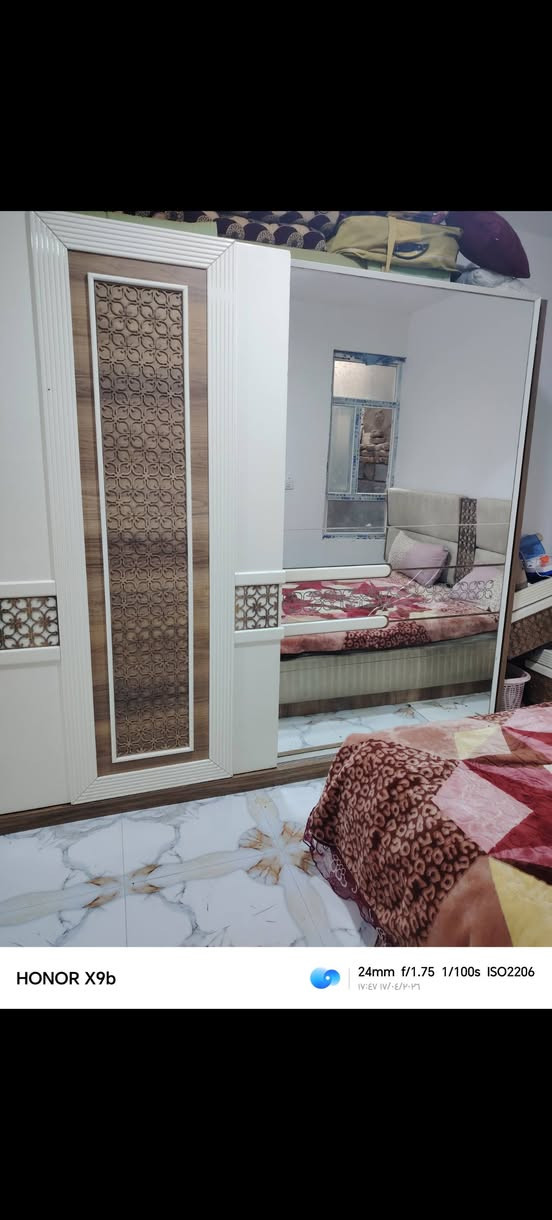 غرفه تركيه خشب hdf اضرارها بسيطه سعرها 450 الف بيها مجال المكان كربلاء حي العسكري الطاقه للاستفسار الاتصال على الرقم *********** كربلاء, العراق
