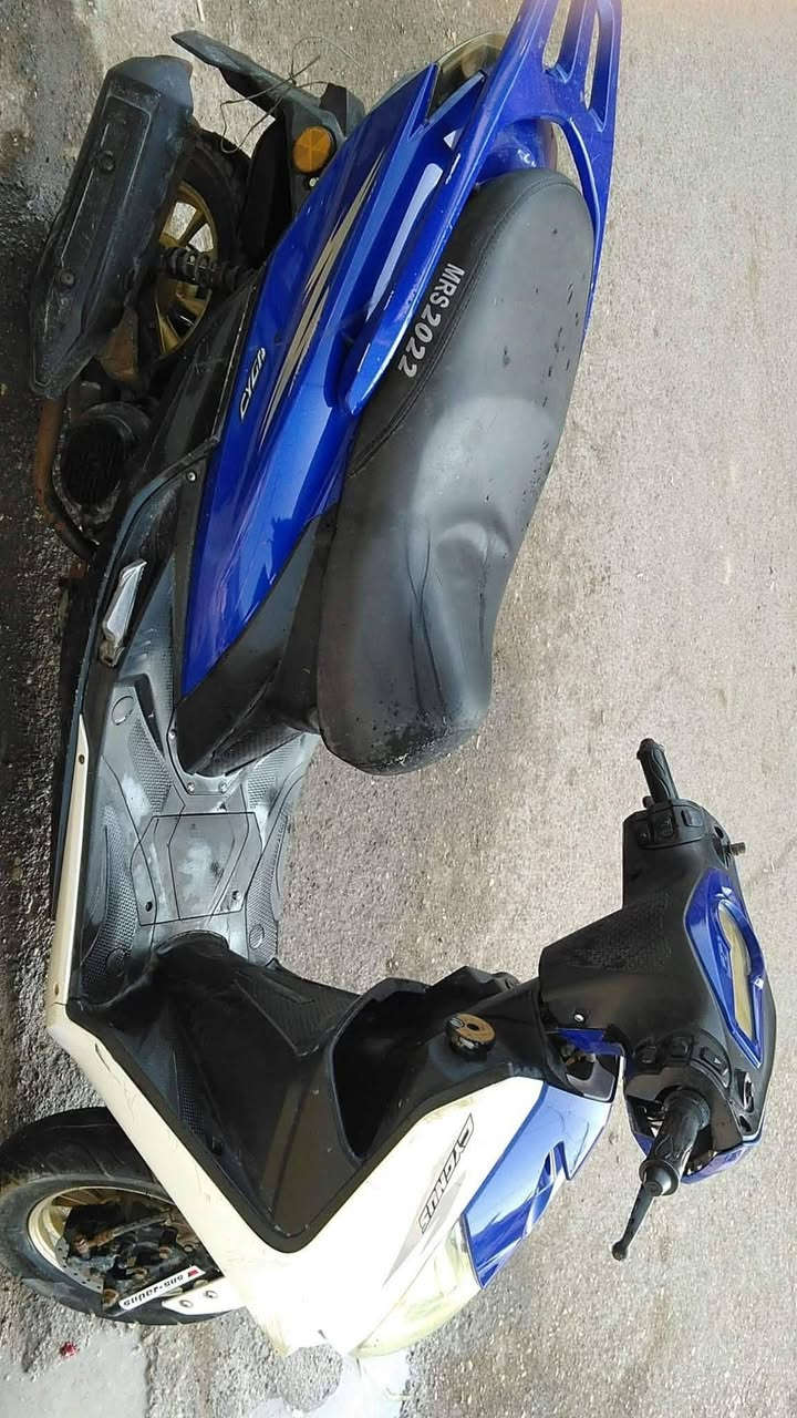 سكنس موديل 22 شغاله سلف + هندر   بيهه تبخير  300 وبيهه مجال


**إذا كنت صاحب هذا الإعلان وتريد حذفه لأي سبب، رجاءا أرسل رسالة إلى الدعم الفني**