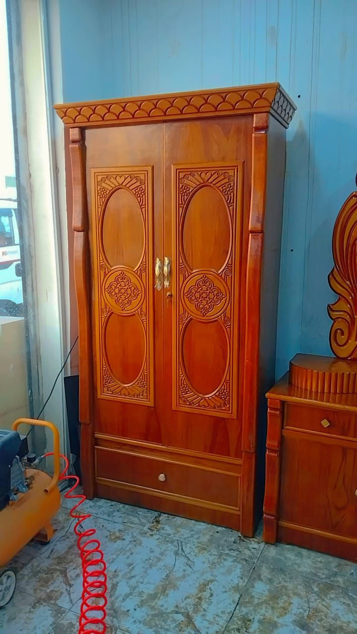 السلام عليكم
غرفه صاج خشب عراقي تصميم تركي حطاطه 
العنوان شهربان متوفر توصيل


**إذا كنت صاحب هذا الإعلان وتريد حذفه لأي سبب، رجاءا أرسل رسالة إلى الدعم الفني**