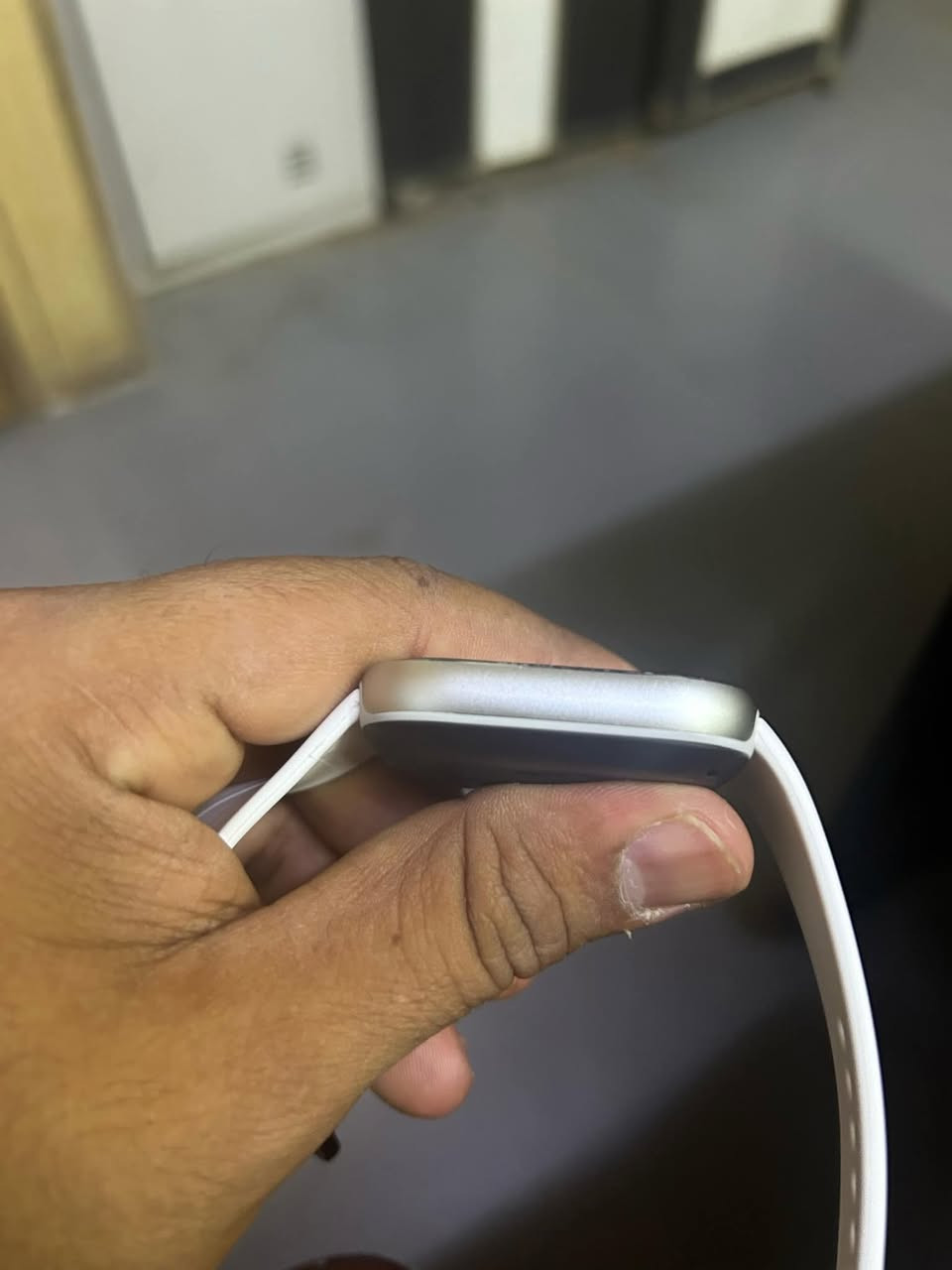 ساعة شاومي
ريد مي واج 5
السعر 100 الف وبيه مجال بسيط
المميزات
الرد على المكالمات 
قياس نبض القلب
تحميل نغمات
تشتغل على الايفون والاندرويد 
قياس النوم والرياضة 
وهواي مميزات بعد بيه
مكفولة كفالة ونظيفة
استخدام قليل 
كارتون كامل ملحقاتة وياها
وياها سيورة هديه تقريبآ خمسة لو سبعة 
توصيل فقط داخل البصرة
تواصل واتس اب فقط
***********
