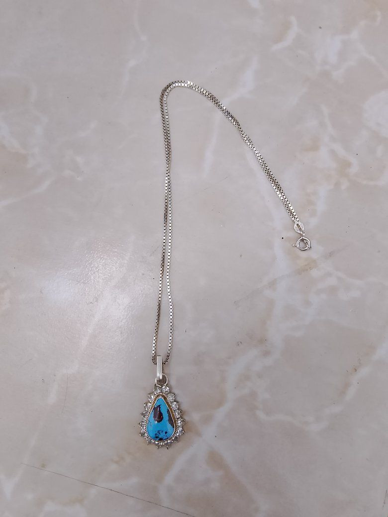 السلام عليكم متاح كلاده زنجيل فضه 925 نسائيه فضه عراقيه الحجره رضوي تحفه السعر 75 المكان العماره /ابورمانه ***********
