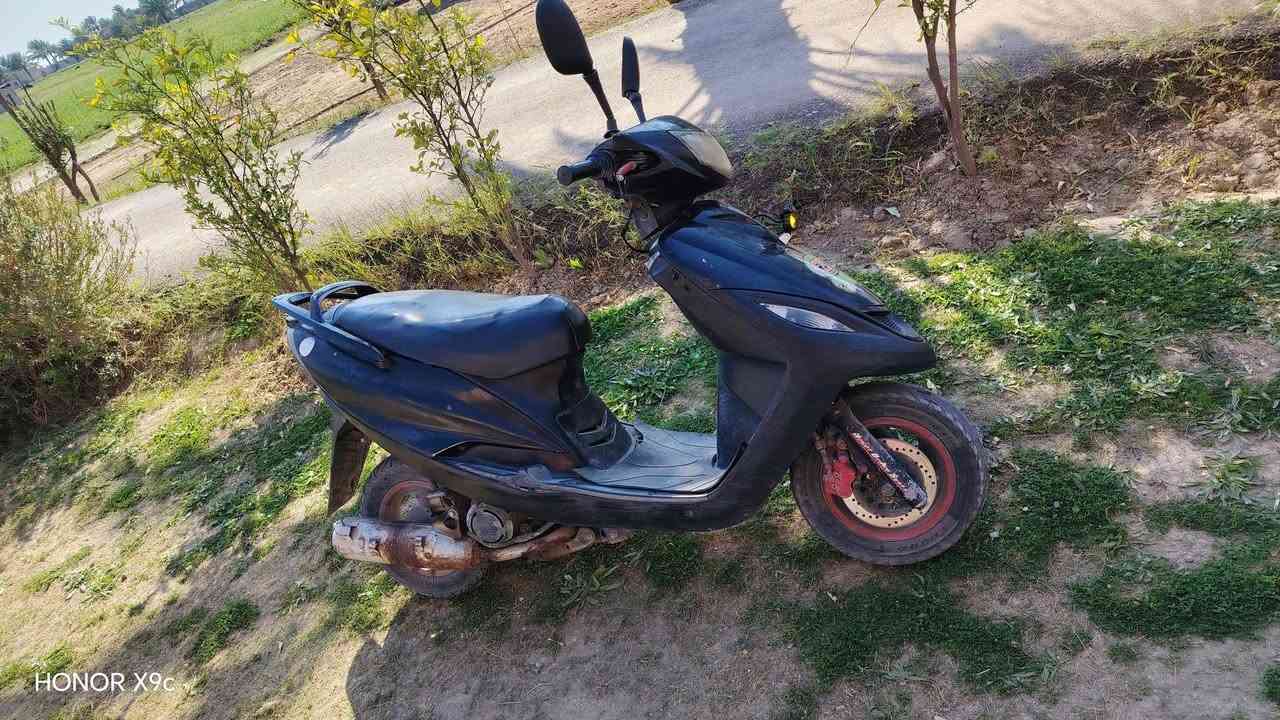 درجة ماكس عدله شغاله وكامله نقص باتري وجوزه فقط
شلعه ومعدل فول شغاله هنده باقي التفاصيل ال تصال ب ***********
عنوانه بغداد ابو غريب الزيدان
