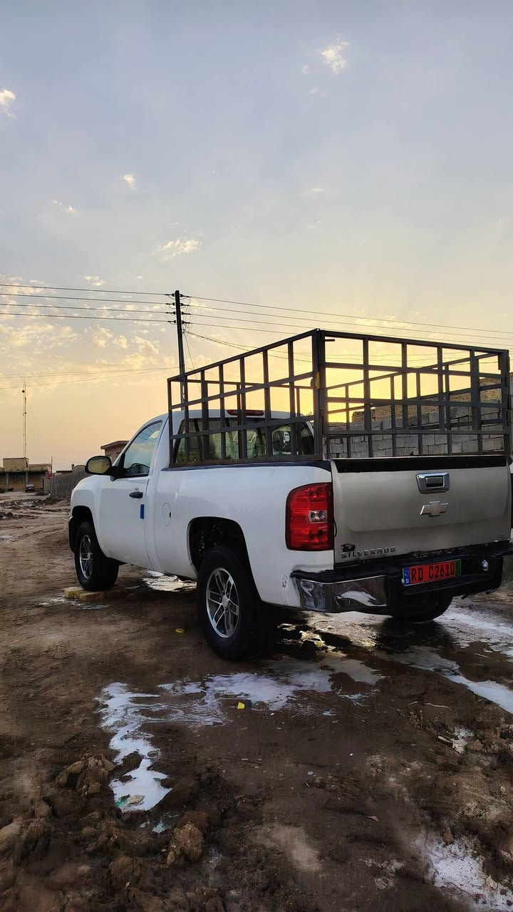 شوفر ليت بيكم للبيع
تبريد ثلج   تخم تاير   مكينه 5300 
لايز زنون  كهربائيات كامله. رقم انكليزي بغداد 
كامله معامله الرقم  مكاني الناصريه الشطره 
***********📞 واتساب موجود ✅
