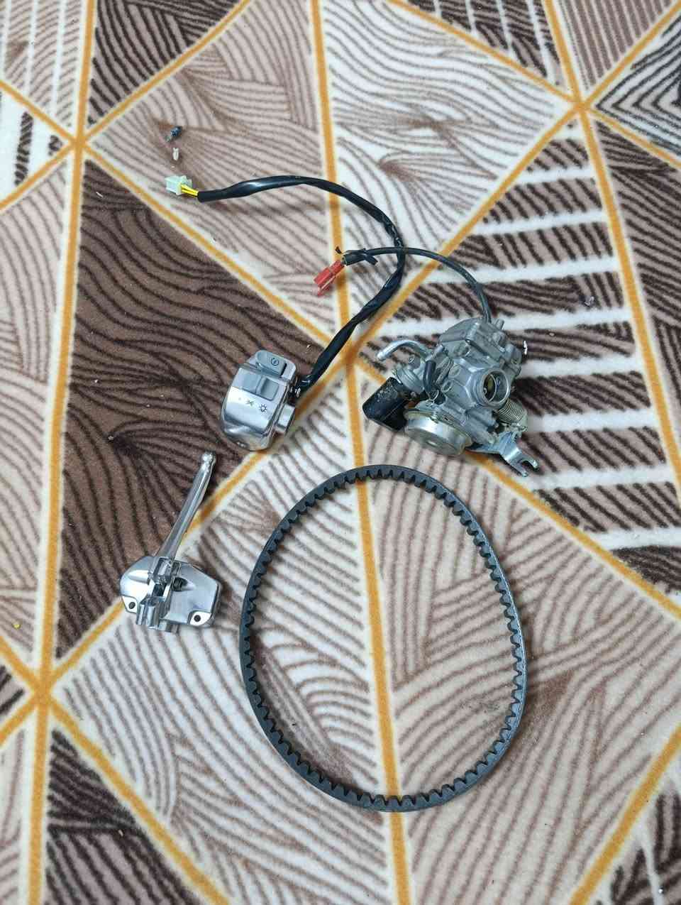 اسلام عليكم 🙋🏻
غراض بوليس دواخل وشاير ودشلي 
وكاسحه عدله منغولي دبل خلفي كابريته بلاديه للبيع شغاله
وكابريته تايون للبيع ماصده منغولي هم للبيع قايش تينبي ويدات بوليس للبيع ودشبول بوليس اكتروني  وهندر ودبل خلفي شراي خاص او تصال على الرقم ***********☎️❄️
