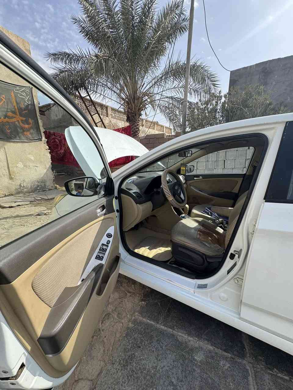 اكسنت 2015 كفاله ماشيه 162 بسمي تحويل ثاني يوم
البصرة المكان قضاء الدير. سيارة نظيفة واستخدام شخصي كلش حلوة بيها بعض الملاحظات البسيطة حتى سونار موجود وما اتعبك. رقمي ***********
