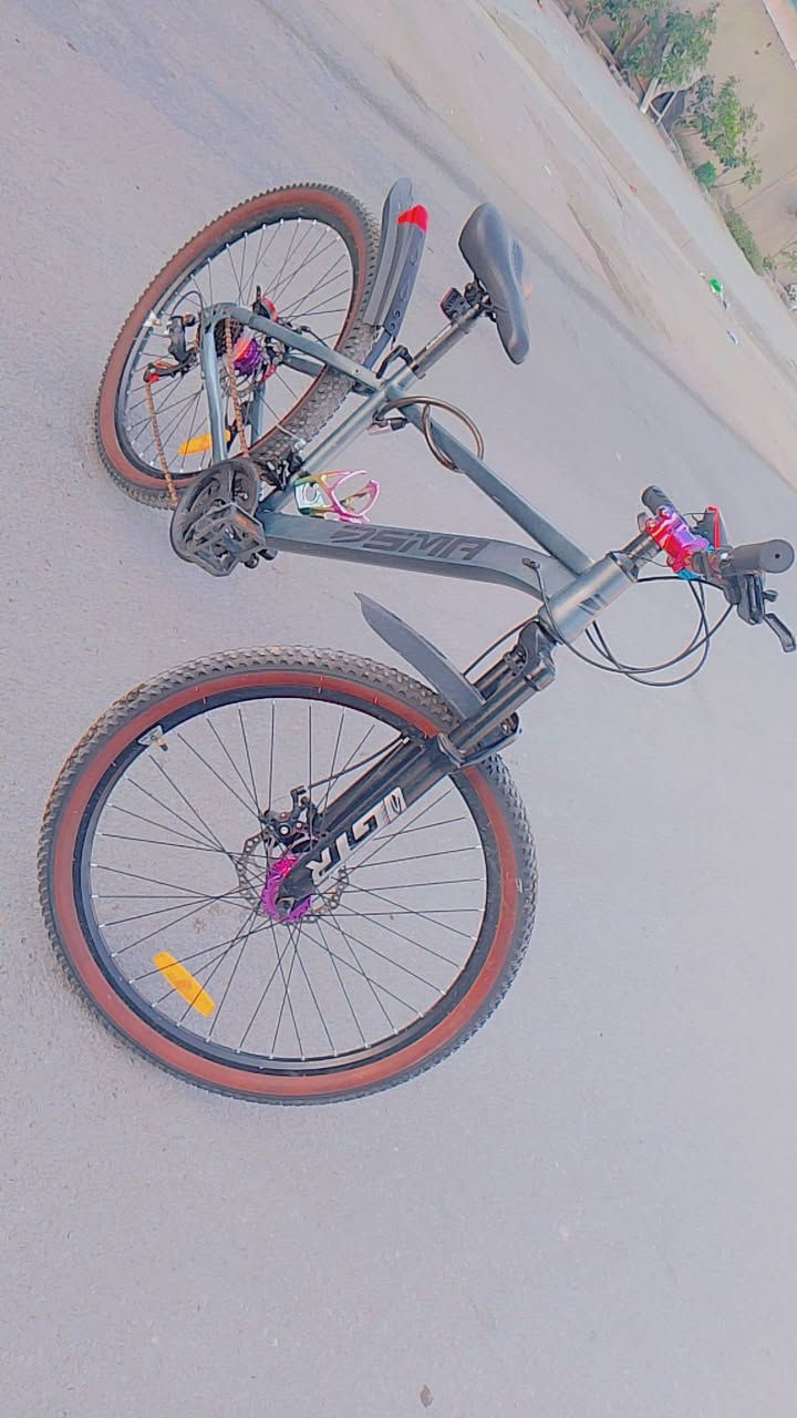 السلام عليكم •••👋
بايسكل جبلي للبيع  •••🚴✅

حجم 26 •••👌✅ 

 قاعدة مال مطارة 7 الوان ••• 👉✅

ستيرن 7 الوان•••👉✅

دبلات شغالة•••✅

لون سمنتي •••🩶✅

موديل 2025 👌✅

ماركة DSMA •••✅🔥

بريك دسك •••✅

كير 7*3 •••✅

 

سعر 150 ••• ومجال كلش بسيط💵✅

اي اسفسار لتعلق خاص مفتوح •••✅

مكان بغداد الشعب حي البساتين •••✅ 🏠


**إذا كنت صاحب هذا الإعلان وتريد حذفه لأي سبب، رجاءا أرسل رسالة إلى الدعم الفني**