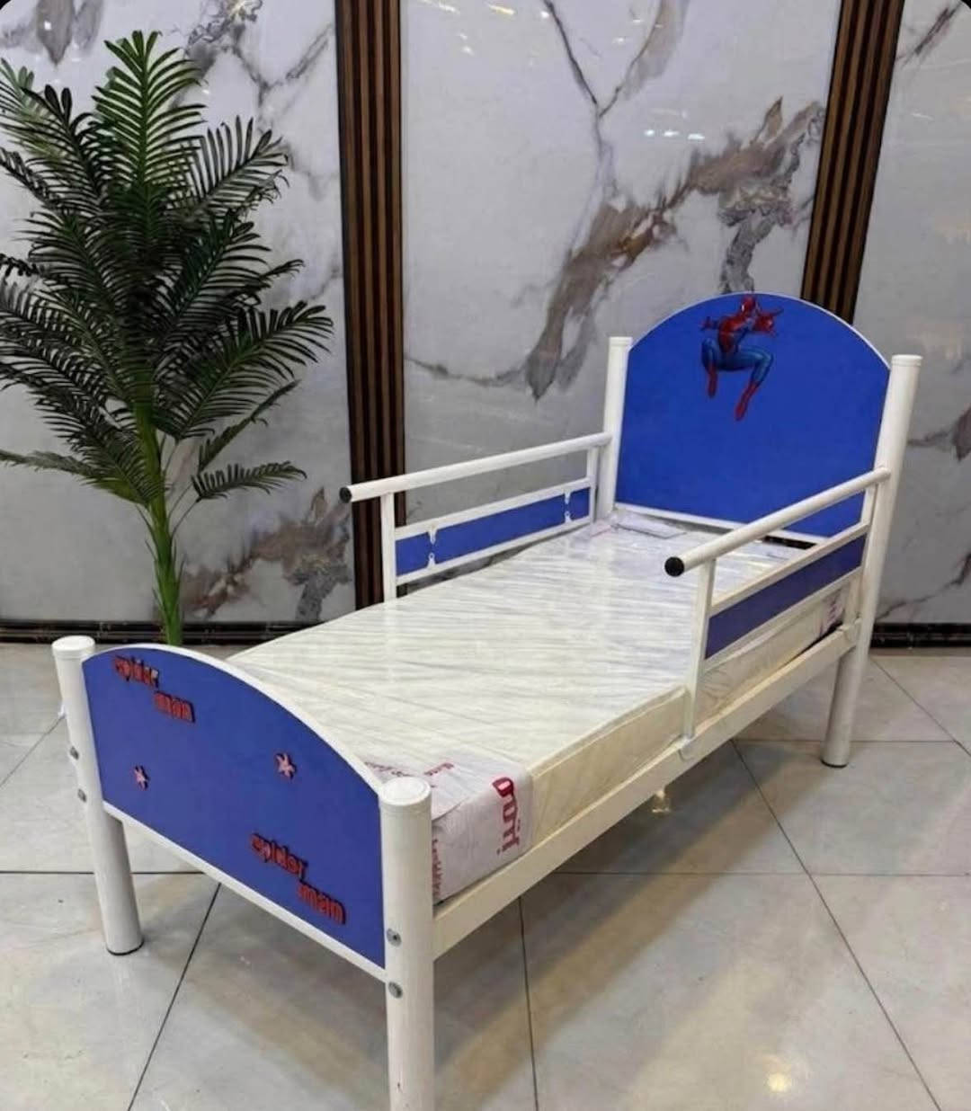 سرير اطفال اصلي درجه اولى

صناعة ايراني هيكل ومتين وقوي تصميم حلو مريح 

للنوم تصميم انيق و مميز ويناسب للغرف 

صناعة درجة اولى 

السعر90الف  فقط 

التوصيل مجاني داخل كربلاء فقط 

مراسله على الواتساب او على الماسنجر الرقم  *********** المدينة, البصرة
