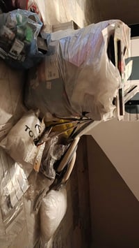 اكسسوارت سيارة كاملة منضفات أيضاً الي يحب شلعا كاملة 400 الف بيها غراض...