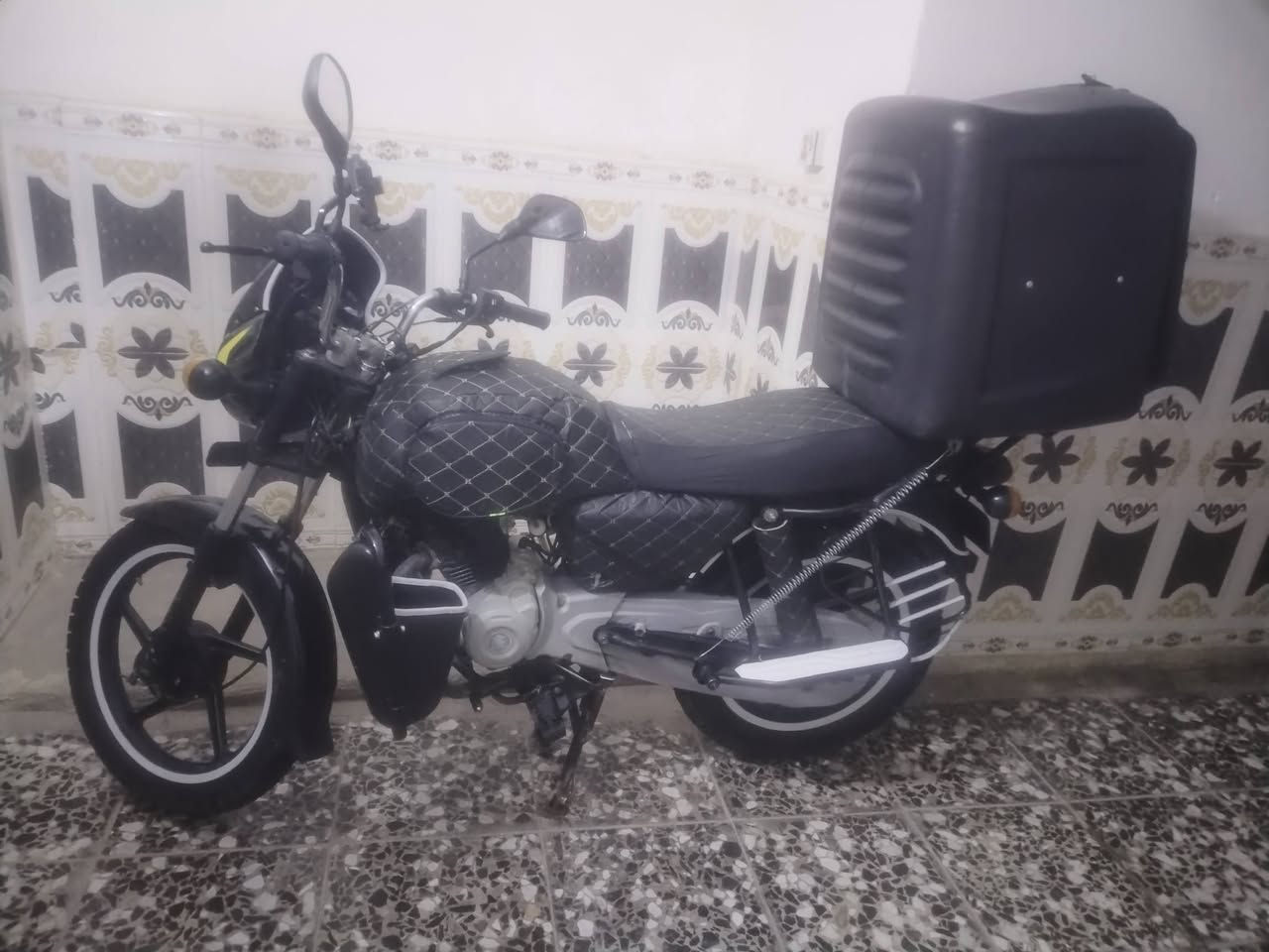 سلام عليكم بوكسر كلاسك موديل ٢٢ دراجه خير من الله كلشي ماعايزها مامتعبها مشتغله دلفري شي قليل
بيها نقص بس الوصل والأوراق الباقيه موجوده السعر (مليون و٢٠٠)


**إذا كنت صاحب هذا الإعلان وتريد حذفه لأي سبب، رجاءا أرسل رسالة إلى الدعم الفني**