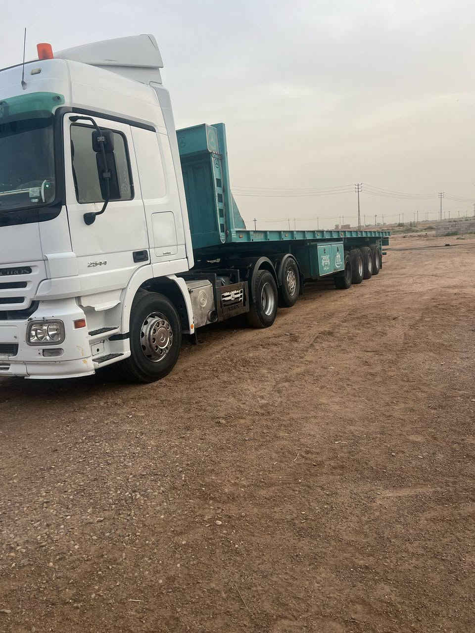 اكتروز موديل 2006 عربانه حداديه موديل 2021 مكفوله كفاله عامه رقم انكليزي تحويل ثاني يوم تخم تاير من ايدك لشغل للتصال  ***********
