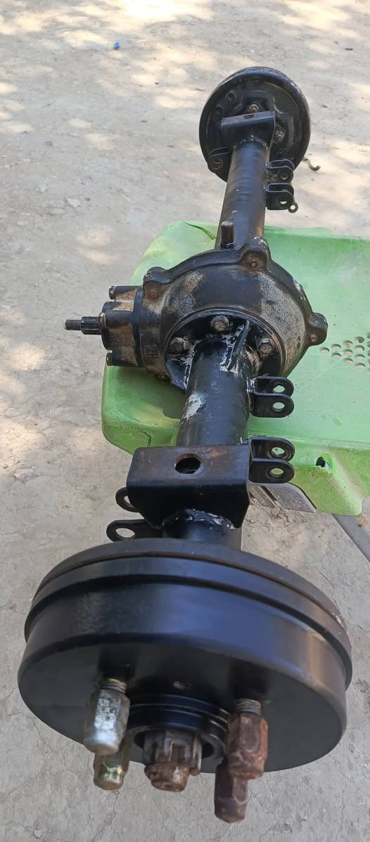 سلام عليكم .
متاح أگسن MTR 
مديل 18
السعر 50 قفل 
شرط فول انطيك ضمان بيه على الفحص .
مكاني ابصخير .
اتصل. ***********
