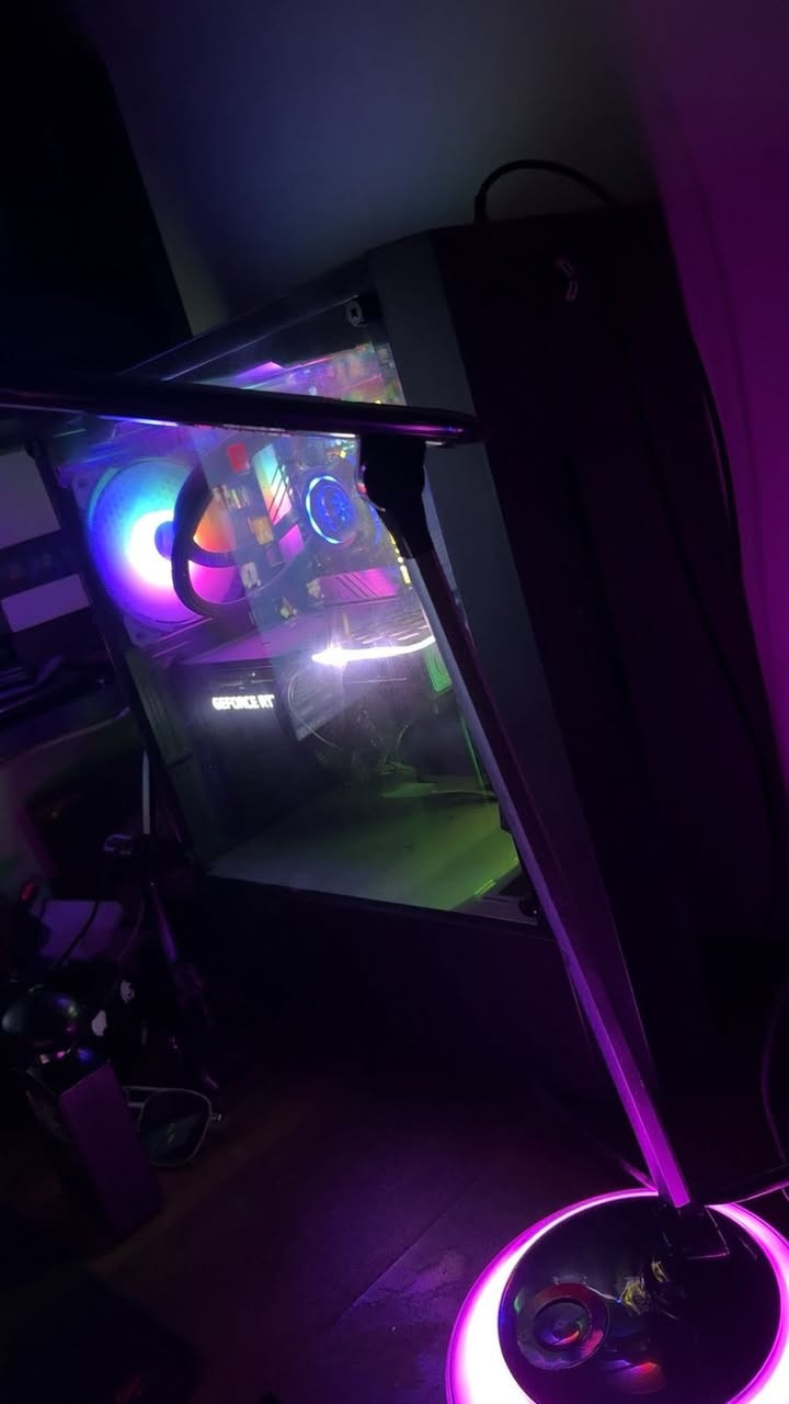 سلام عليكم
كيس للبيع مواصفات بل صوره مكان الدوره البوعيثه 
شرف شكد سعرهه قيموهه ومنختلف انشاءالله 
***********
