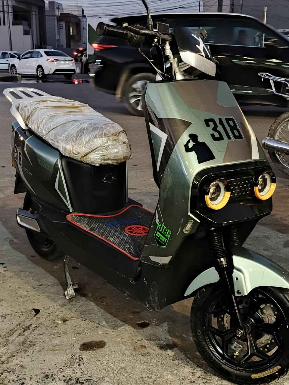 ماطور للبيع سكنز 318باب اول
فول مواصفات 
بي بك            ✅
دبل اشاره       ✅
مثبت سرعه    ✅
لايت زينون     ✅
دبل بصمه       ✅
تشغيل عن بعد ✅
ضد الماء         ✅
فقط بي كسر بل صفحه بصيط ❎
السعر 500وبي مجال👉
للأستفسار الاتصال عل الرقم ***********
