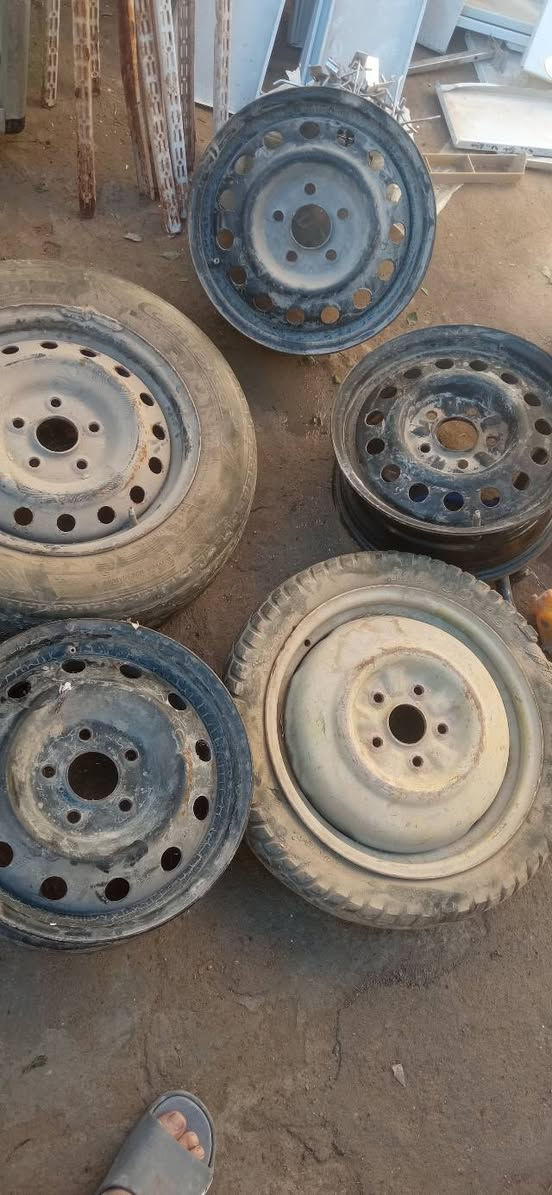 غراض للبيع
ميوزه الالمنيوم عدد 3  سعرهن من الاخير 150 الف 

فاره ماء شغاله  30 الف 
 
تخم ويالة سياره  هنه والاسبير وياهن   30 الف 

رفوف عدد خير من الله  متر يبيعوهن 25 اني ذني كلهن 150 الف 

قفص حديد شخاط وسيم ار بي سي  3×6 ولا رتفاع  مع سكف كله چنكو من هذا قديم القوي  سعرهن قفل 150 الف 

 كرسي وميز الالمنيوم  ثنيهن 20 الف 

كاروك جديد  مامستخدم   30 الف 

مكاني نجف حي العسكري 

رقم موبايل 
***********
