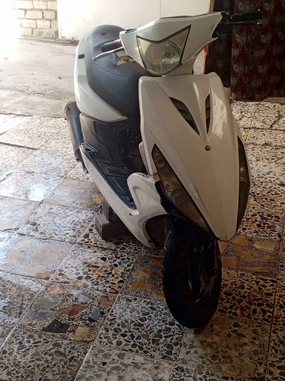 السلام عليكم
ماكس مضلع محرك مكفول
 دراجه بلاديه شلعه ومعدل الي ببالك
 اشاير بك لايت. لايت زنون كهربائيات كلها كامله 
نكره سلف بكل وقت للبيع او مراوس سعر،550 وبيه مجال للشراي مكاني بغداد بلديات ***********
