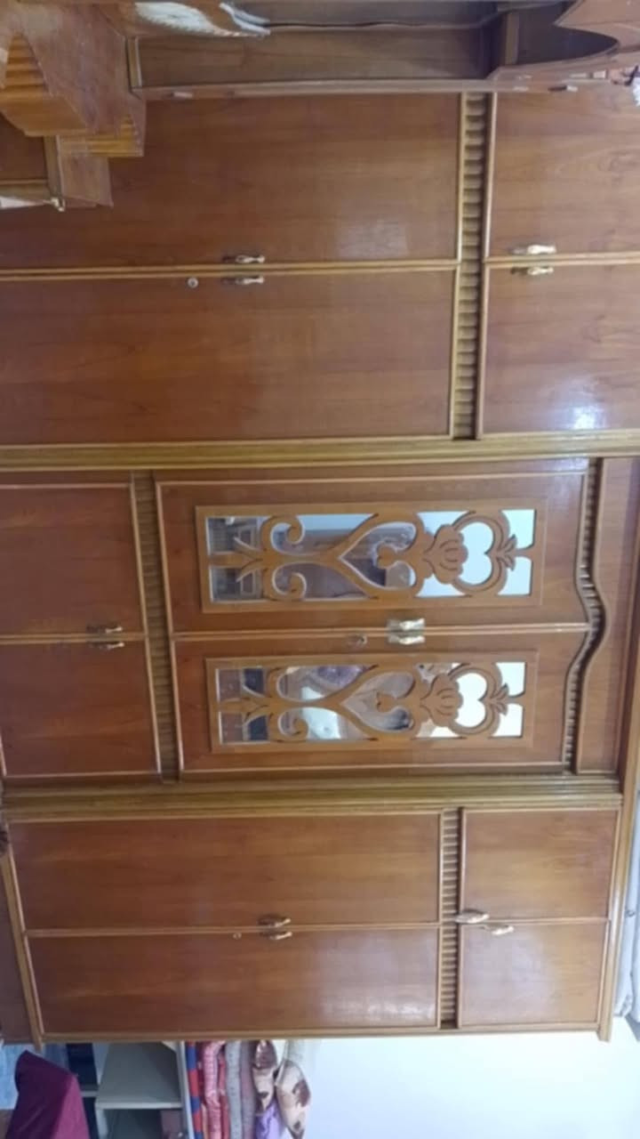 بيع غرفه نوم مستعملة صاج درجة اولى للاستفسار اتصال على الرقم ***********
