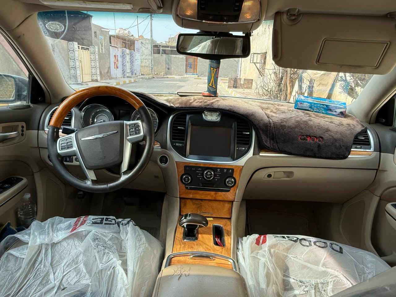 سياره اوباما 2012 محدث 2021 
سياره جديده فول بصمه تحكم استيرن حساسات شاشه كبيره كير ماوس سياره مكفوله من الكص. متوم سنويه 2027 مكفوله 
سعرها 95 الرقم ***********
