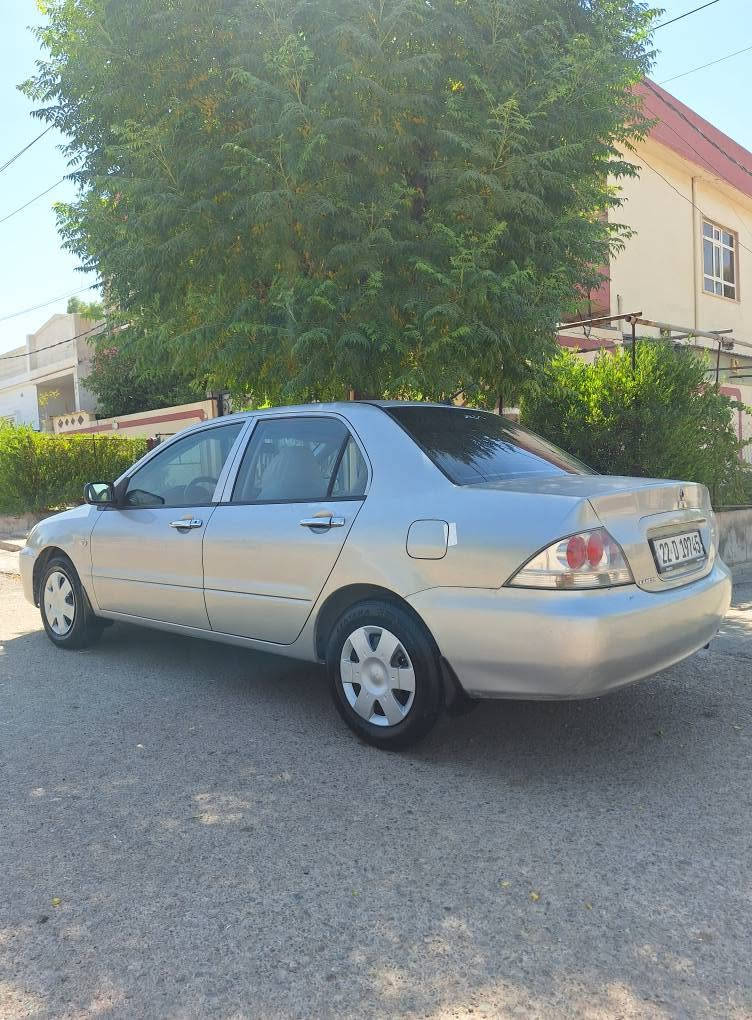 لانسەر مۆدێل 2007 گێڕ مەکینە تەبرید بەشەرت سبوخ یەک چامرخی دواوە بێ داحم ڕەقەموو سەنەویی نوێیە. ساحری 70 وەرەقەوو محمەلەی کەم *********** أربيل, العراق

