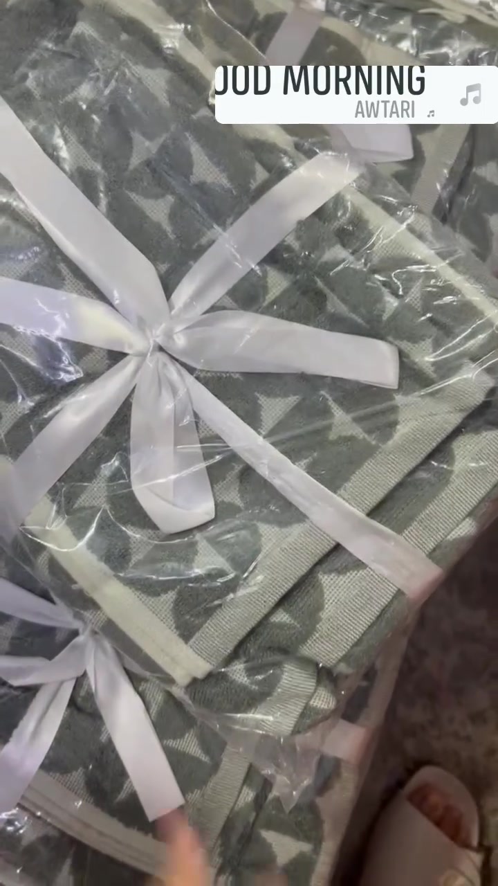 اوفر هذا سيت 
حسب طلب 
سعر سيت
 ١٥ الف
 🚨 لا يفوتكم هالسيت البنات! 🚨
إذا تحبين الجودة والفخامة، فهذا السيت راح يعجبج.💕💕  
✅ ألماني
 ✅ 3 قطع
 ✅ نعومة وجودة تخبل  عاليةوممتازه ✅ لون أنيق ومميز
🎁 هدية مثالية للعروس أو لأي مناسبة.
🏃‍♀️ أسرعي بالحجز قبل نفاد الكمية.
🤍


**إذا كنت صاحب هذا الإعلان وتريد حذفه لأي سبب، رجاءا أرسل رسالة إلى الدعم الفني**