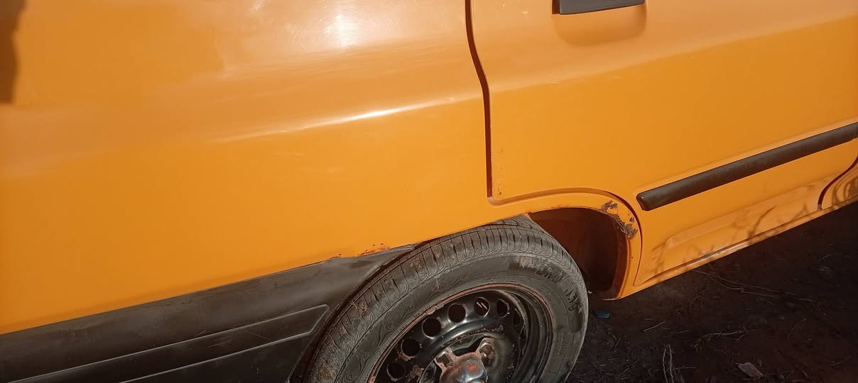 السلام عليكم سايبه 2018 مكفوله من كير
ومحرك  واحداديه سياره خير من الله بس بيه خياسات قليل مكان السياره الديوانيه الحمزه الشرقي رقم الاتصال *********** بي واتساب سعر سياره 53 وبيه مجال
