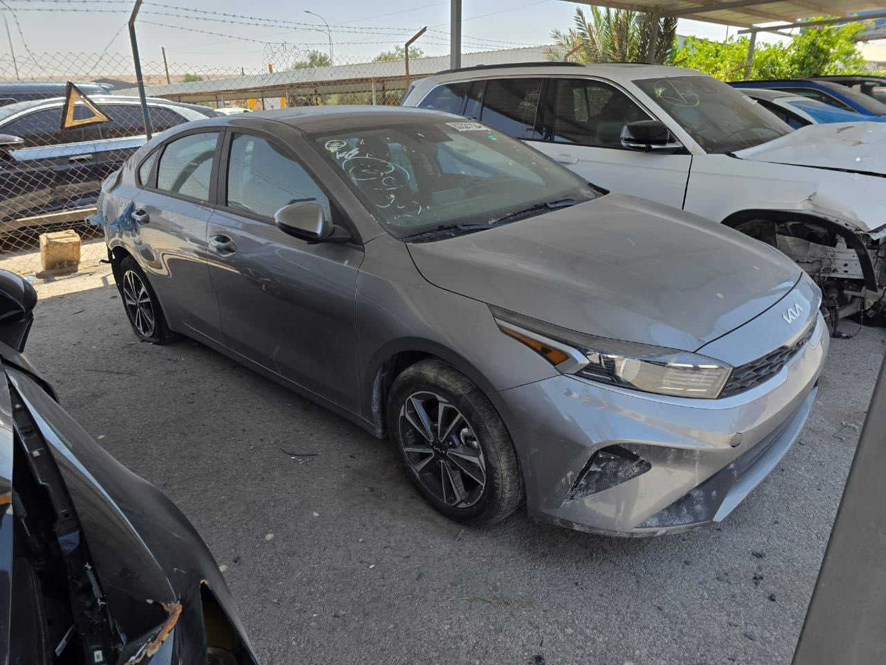 ‏سلام عليكم عندي كيا أربع موديل 24 سيارة الزعفرانية بغداد السيارة بدون رقم￼ سعر السيارة 149 الاستفسار عن الرقم ***********
