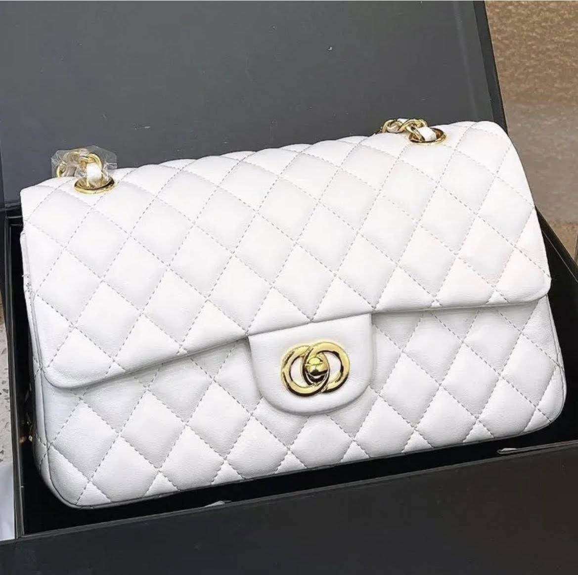 السلام عليكم 
بضاعة متنوّعة بأسعار مناسبة وجودة مضمونة 💪
العرض مستمر والكمية محدودة ⏳
للاستفسار مراسلتنا ع الخاص 📩
او على الرقم ***********
يوجد توصيل بغداد ولجميع المحافظات
