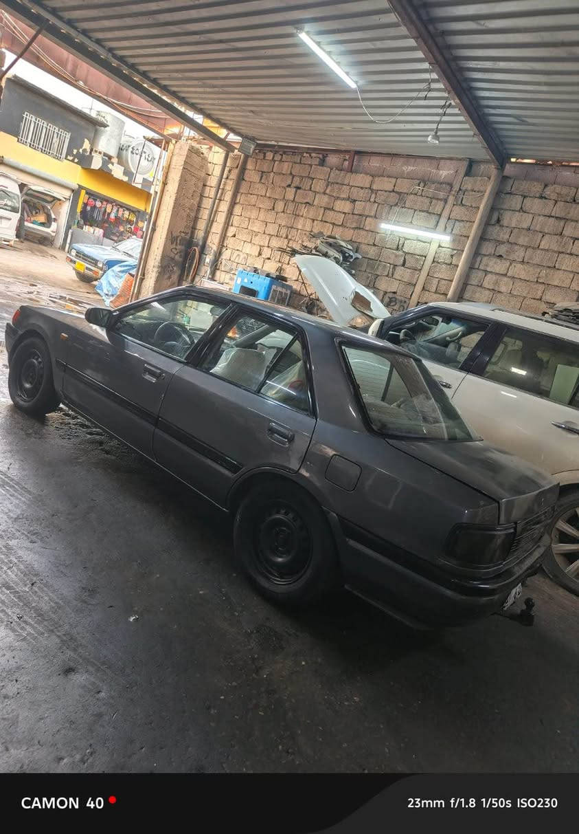 مازده323
موديل١٩٩١
مه كينه ١٦
ته بريت
جه مپئكي پشتي هه يه 
٢٤٥هه زار غرامه ي له سه ره 
سعري ٣٧مه جال
*********** Singapore
