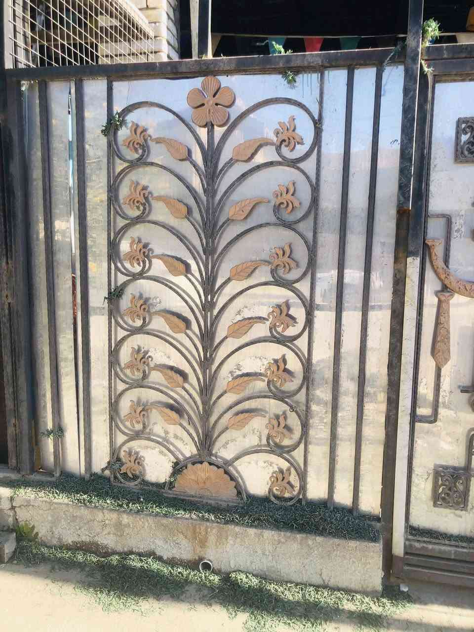 السلام عليكم ورحمة الله هذه القطع للبيع ***********
