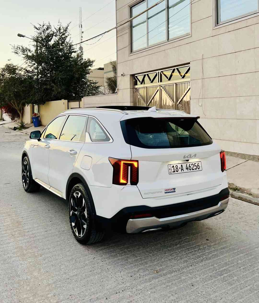 سورنتو 2025 خليجي فول مواصفات
6 سلندر 

اخت الزيرو 

 ( بانوراما )

ويل 20

6 سلندر

داتا شو 

دبل كامره كامرتين

حساسات 360 درجه اماميه خلفية

كشنات كهرباء 

جنطه كهرباء

كير ماوس 

جديدة السياره كلها بفابلون الشركة اخت الزيرو

السعر 305 ورقه 

مكانها النجف الاشرف 
  
***********
