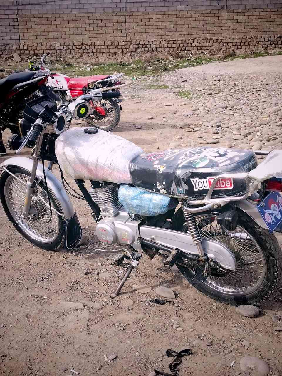 تايكر 20 للبيع التضافه شوف العين السعر 400 او بي مجال للتواصل ***********
