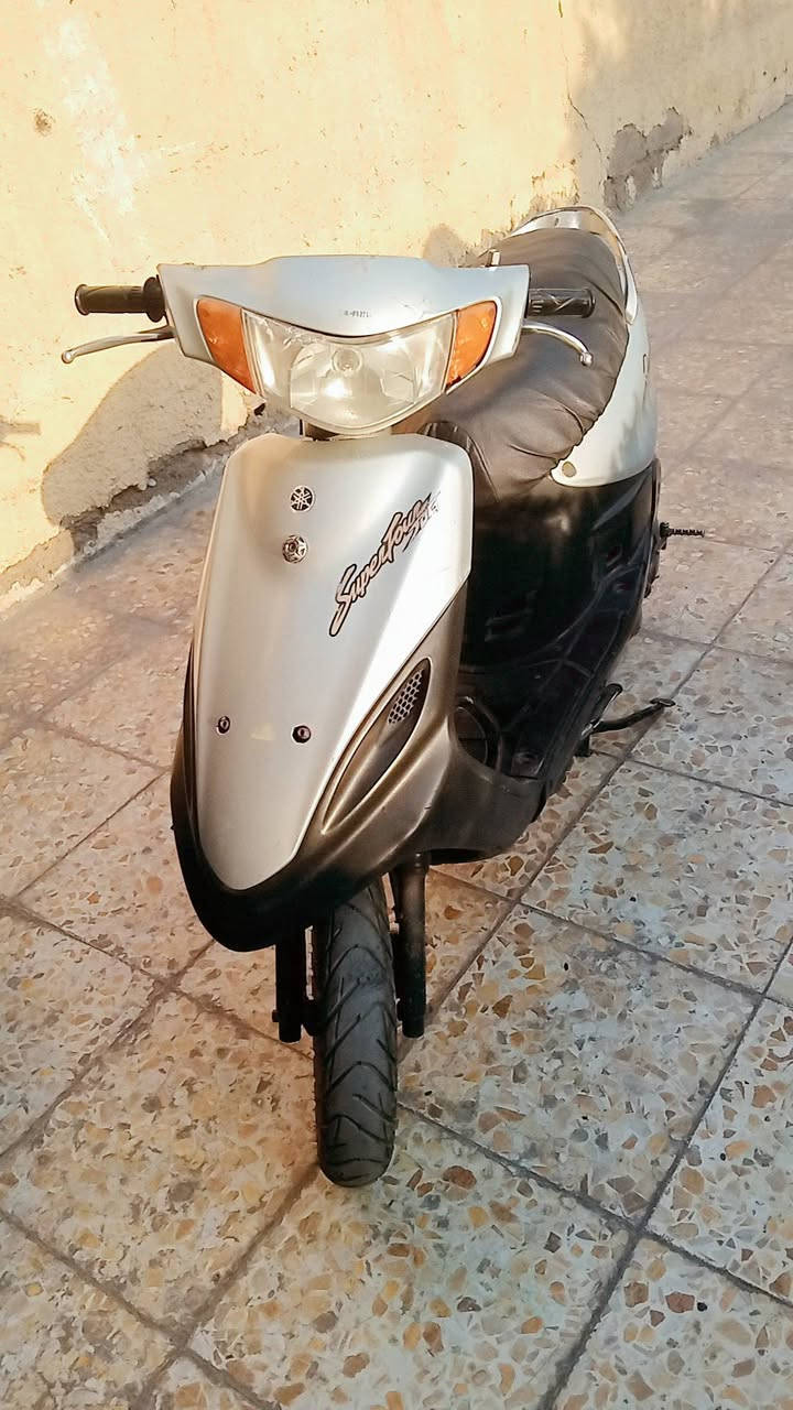 سلام عليكم دراجه ماكس قجمه البيع سعر 350 مكاني كمالية دراجه مبدل والفات فقط دراجه شغاله خير من الله ***********
