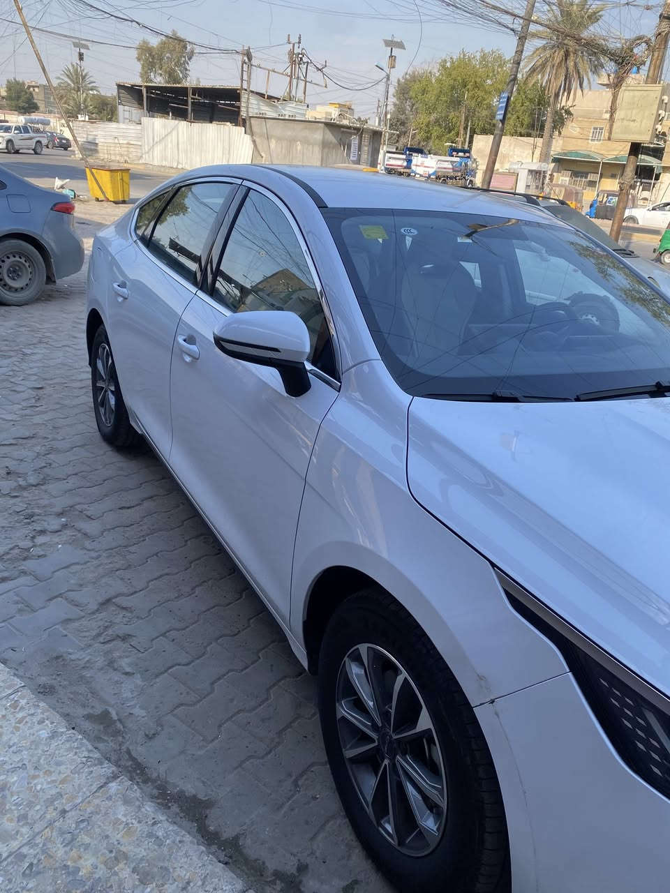 دسترويل 2025 بيها بس رصعه بل جاملغ موضح بل صور 
السعر 18 و 700 وبيها مجال مكاني بغداد مدينه
***********
