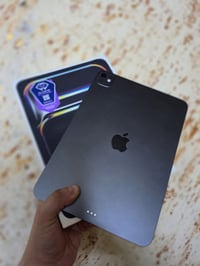 ايباد M5 • نظافة ١٠٠ • بطارية ٩٥