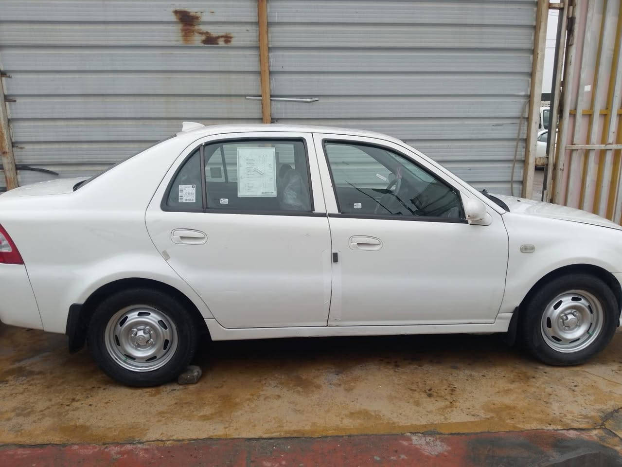 السلام عليكم  جيلي سي كي
موديل 13 سياره بلادي بي مكفول من الضرب لا تبديل 
بي بنيد صبغ ثار رصعه  . كير محرك تبريد مكينه كفاله عامه 
تخم تاير شواصي مكفولات بلادي   رقم بغداد مشروع وطني تحويل ثاني يوم العنوان بغداد الجديد نتصل تدلل 
سعار 45بي مجال شي بسيط 
نتصل وتدلل 
***********
